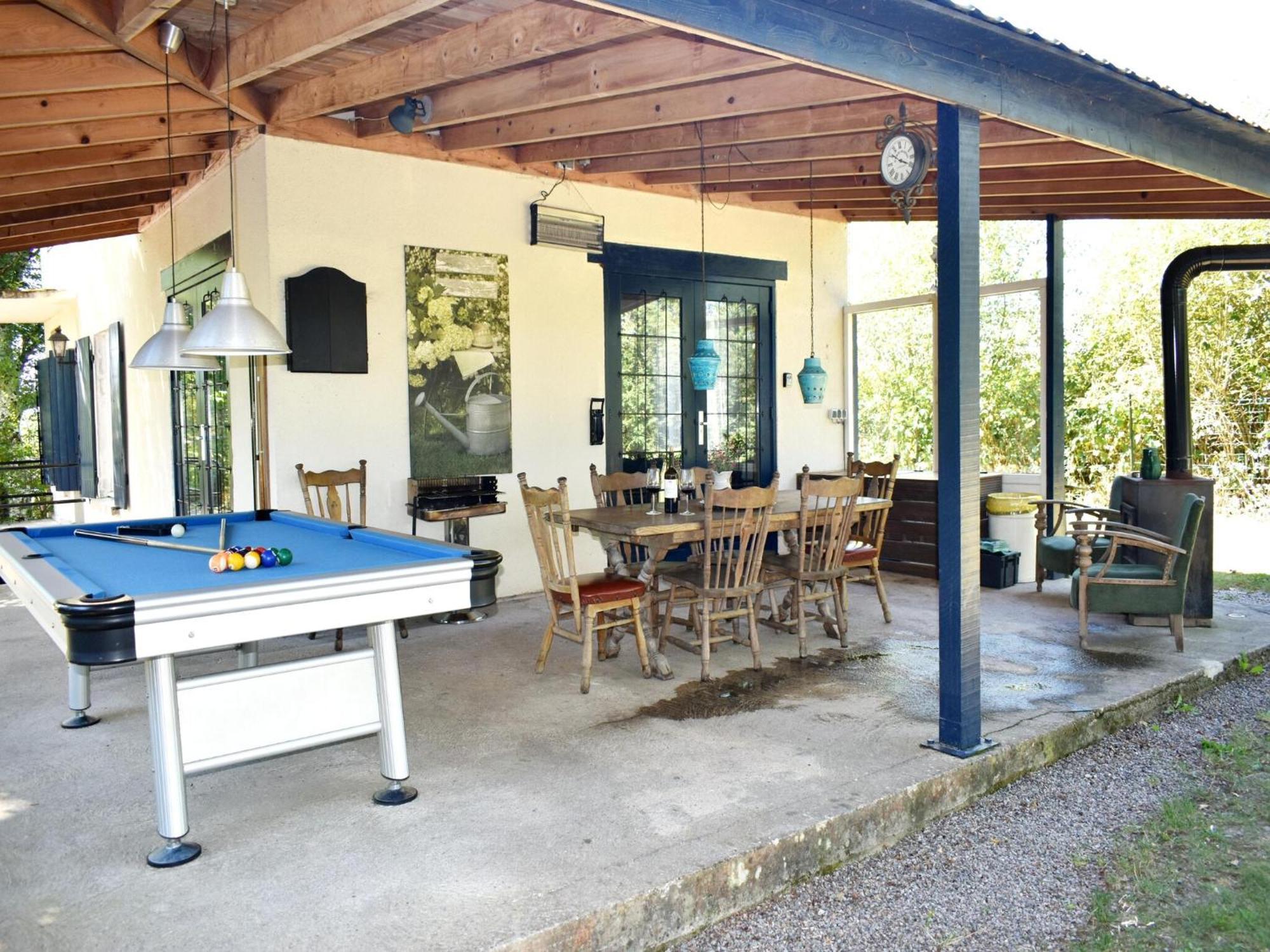 Modern Holiday Home Near The Forest Saint-Honore-les-Bains Ngoại thất bức ảnh