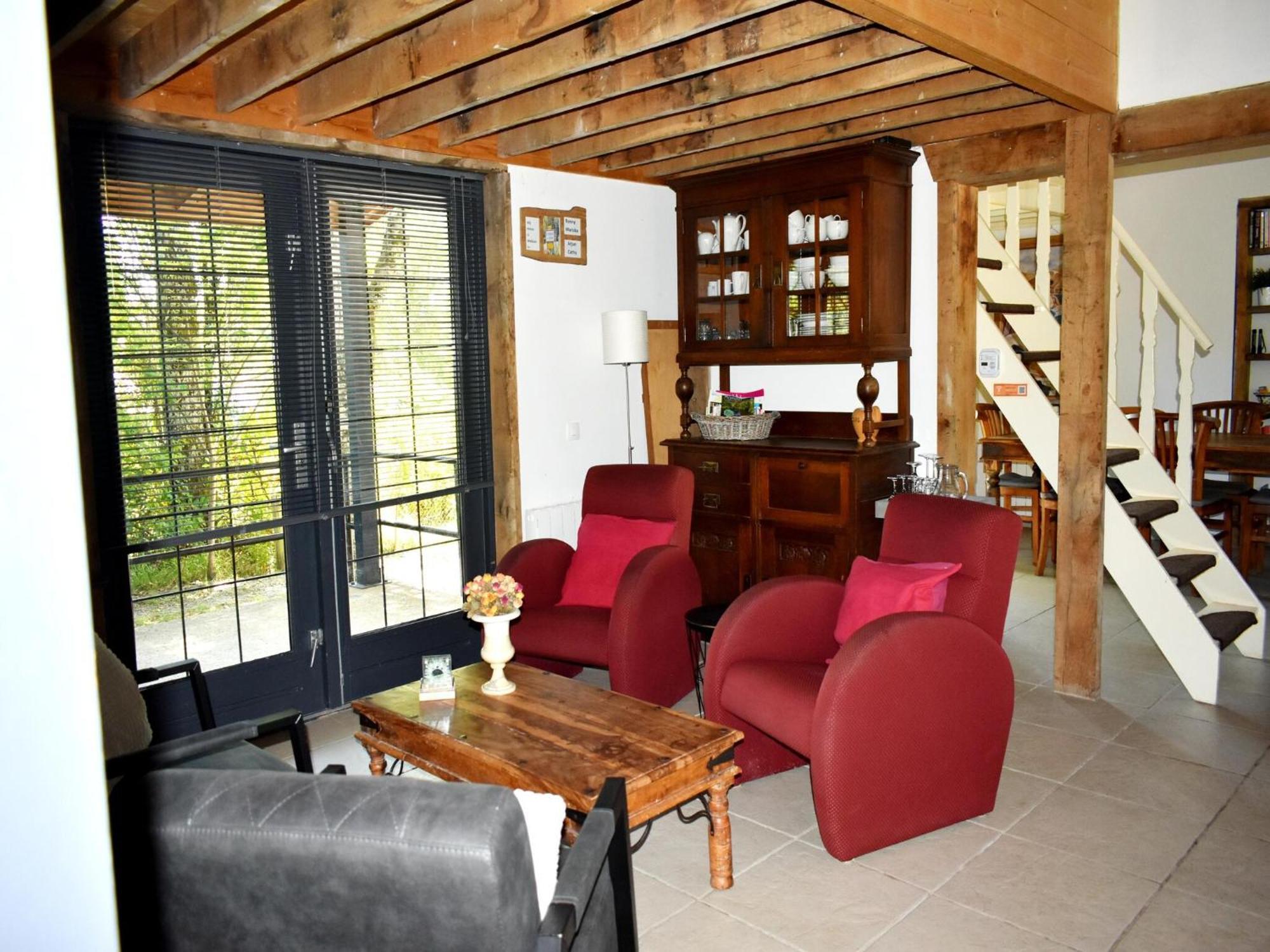 Modern Holiday Home Near The Forest Saint-Honore-les-Bains Ngoại thất bức ảnh